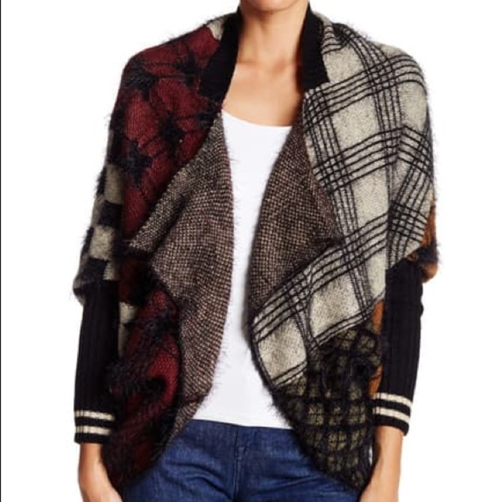 NWT VERTIGO Mixed Pattern Cocoon Sweater